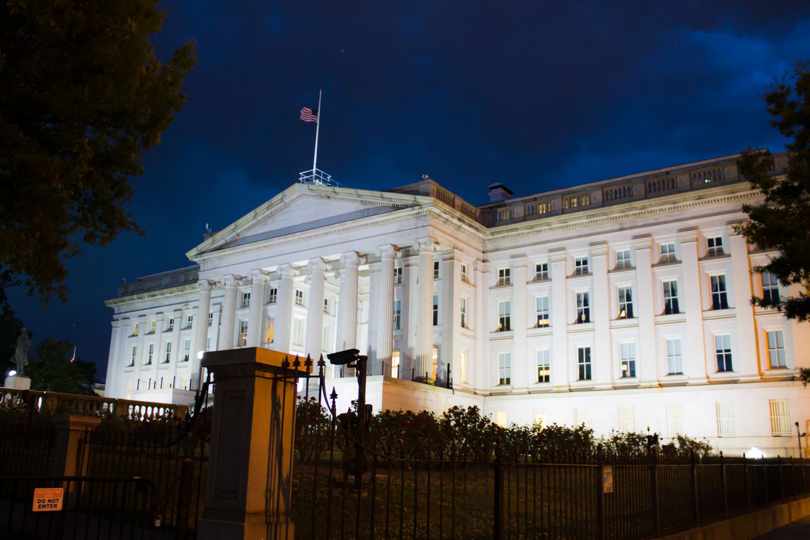 The US Treasury Building in Washington, DC at twilight, where the CFTC's customer-funds rule for tokenized investments sits